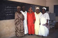 Docenten in afgelegen school, noord-Mali
